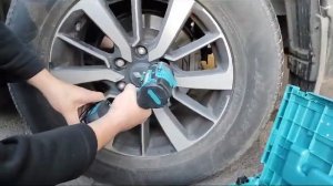 самый мощный аккумуляторный гайковёрт. бесщёточный гайковёрт makita 199v для грузовиков
