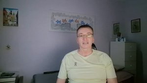 Спорт, голод, гормональный фон.