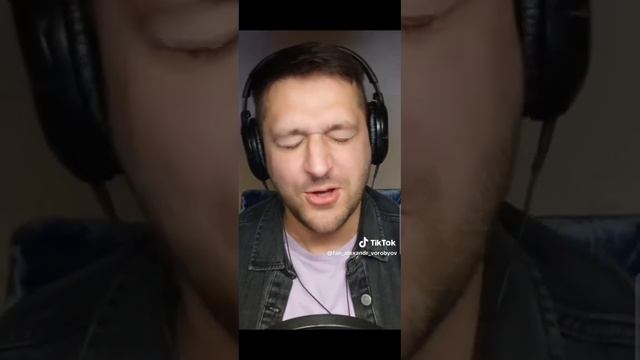 "Зельоние глаза "music by Alexandr_vorobyov on tik tok смотреть онлайн