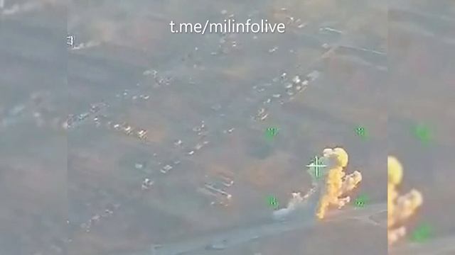 Работа военнослужащих ВС России по позициям украинских военных с помощью барражирующих боеприпасов