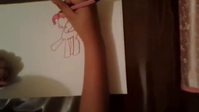 Как нарисовать пони пинки пай смотреть онлайн