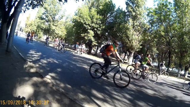 Саратов ПАРАД ВЕЛОДРЫНОВ смотреть онлайн