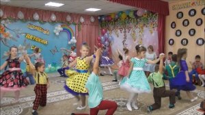 Танец «Танго» по методике Т.Суворовой. Ведущая - Юданова Ангелина. Мы танцуем, мы играем.