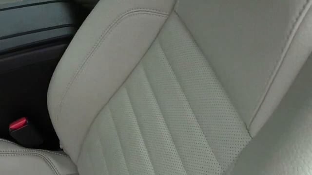 2011 Ford Mustang V6 Premium Convertible смотреть онлайн