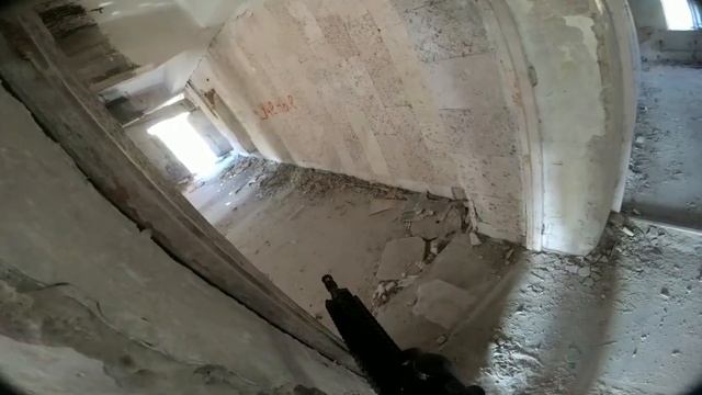 В поисках кейсов. Захват и пogpыв базы. Страйкбол.