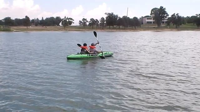 Juan & Sury In INTEX K2 Challenger Kayak. смотреть онлайн