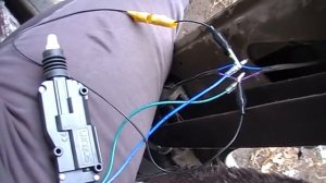 Установка центрального замка на Nissan AD VY 10 1992г