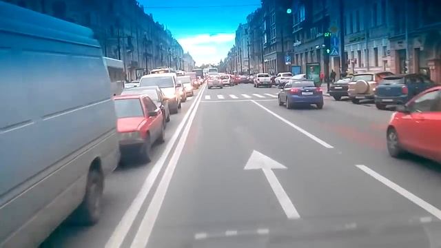 Дорогу скорой 1. Помоги незнакомцу - уступи дорогу скорой.