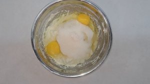 Приготовьте самый простой и доступный пирог. Все ингредиенты для него есть на вашей кухне!