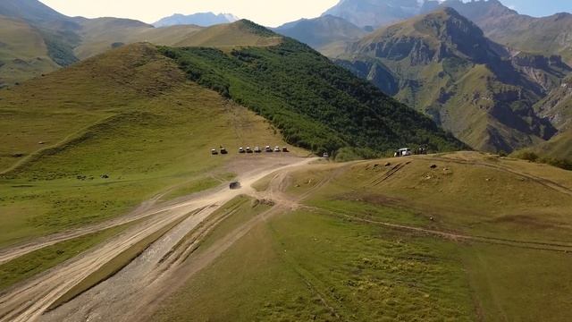 Georgia. Gergeti Trinity Church, Kazbegi смотреть онлайн