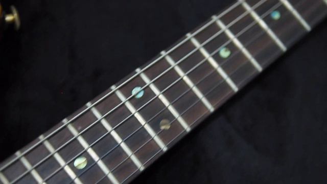 Suhr Standard Koa смотреть онлайн