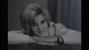 Нейросеть оживляет старые семейные фотографии