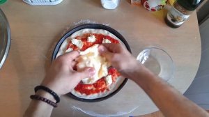 Неаполитанская пицца дома / Маргарита / Рецепт