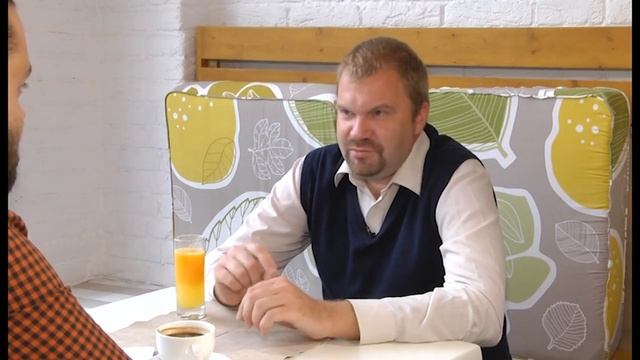 РАБОТА. Максим КОРОЛЬКОВ: Почему люди не летают как птицы? смотреть онлайн