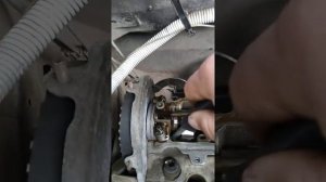 Пежо 405 троит двигатель.