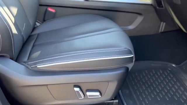 Tank 300 Premium черный смотреть онлайн