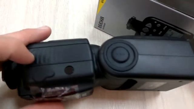 Вспышка для фотоаппаратов Nikon Meike MK950 смотреть онлайн