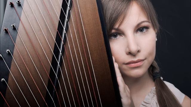 Janja Brlec (Zither - citre): Silvius Leopold Weiss - Sonata 5 in G: Prelude