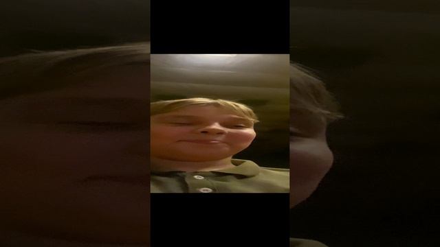 Вот танцуют