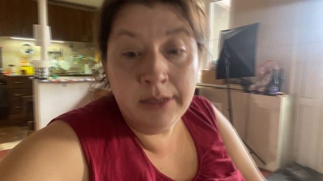 Про Мишку повара, необходимость спорта и маму, пытающуюся стать строже смотреть онлайн