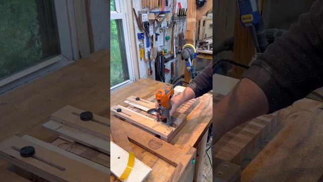 Flattening an endgrain cutting board safely #woodwork #tool #cuttingboard