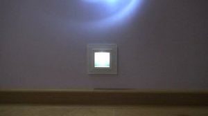 Подсветка пола светильником Livolo VL-W291JD-12 в реальных условиях.