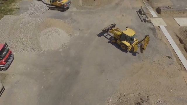 Backhoe Loader Komatsu WB93R / Baggerlader Komatsu WB93R / Эксаватор погрузчик Komatsu WB93R смотреть онлайн