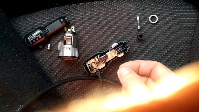 ⚫ Как ПОДКЛЮЧИТЬ ВИДЕОРЕГИСТРАТОР и оставить свободным ПРИКУРИВАТЕЛЬ смотреть онлайн