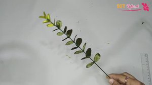 СДЕЛАЙ сам _ Как сделать листья эвкалипта из атласных лент легко и просто