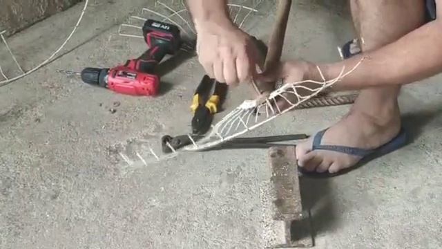 Como fazer um rastelo com grade de ventilador смотреть онлайн