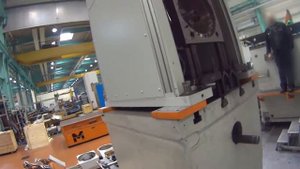 автоматическая установка ортогональной фрезерной головки