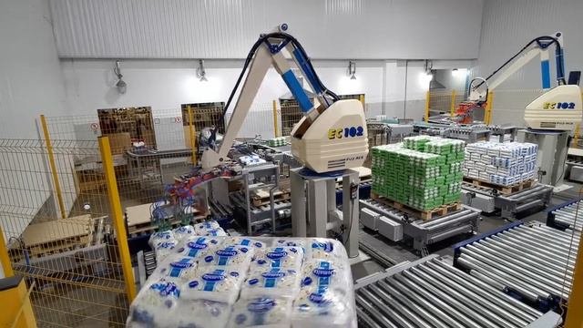 Fujirobotics паллетизация групповой упаковки.