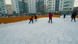 Хоккей дворовый @hahanYR Играем в хоккей во дворе