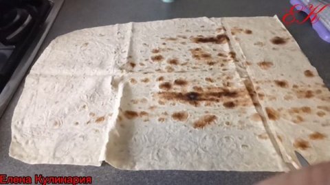 90. Конвертики из лаваша, с мясом. /envelopes of lavash, with meat.