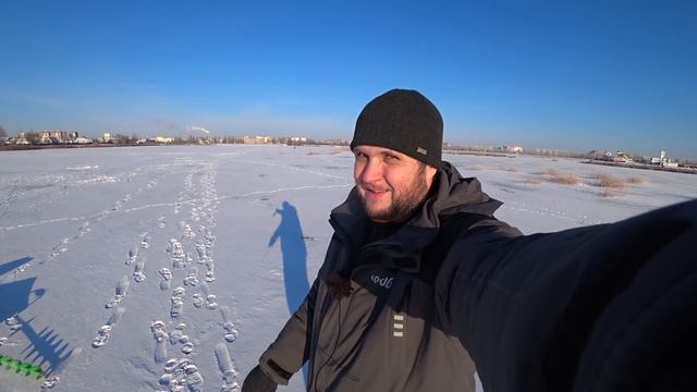 ЗИМНЯЯ РЫБАЛКА. ОТКРЫЛИ СЕЗОН 2022. ЛОВЛЯ НА БЛЕСНУ смотреть онлайн