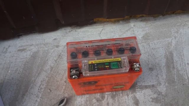 На мотоцикл зарядить гелевый аккумулятор смотреть онлайн