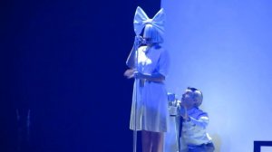 Sia Live "Bird Set Free"
