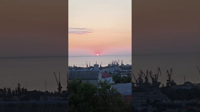 Восход солнца в Феодосии, 2023 #крым #крымскийпутешественник #крым нежный