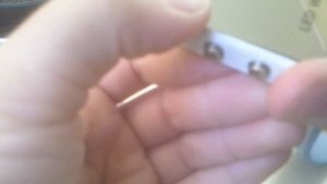 Как поменять батарейку у чисов LED WACTH