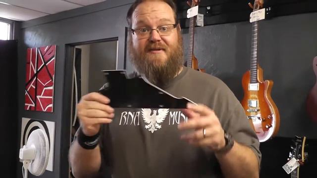 Schecter Guitars E-1 Custom Under the Pickguard! смотреть онлайн