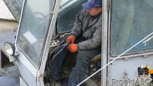 Перемещение ларька с помощью крана