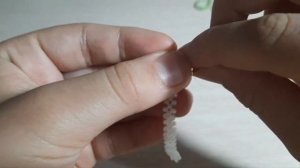 Красивое и лёгкое колечко из бисера.В технике "крестик"