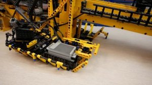 НАМ БУДЕТ ЕГО НЕ ХВАТАТЬ! Разбираю свою ЛЕГО Техник самоделку Роторный Экскаватор ЭР-1250