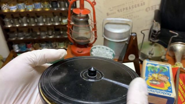 Соседи продали гараж и пригласили перебрать вещи...! Что нашли? 1-я часть? смотреть онлайн