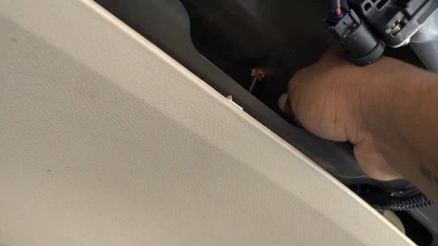 2005 Lexus RX330 License Plate Bulbs Replacement смотреть онлайн