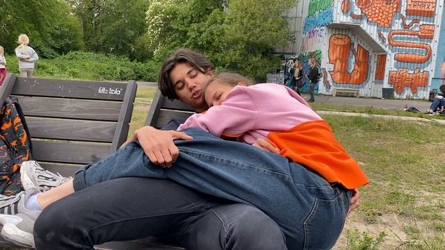 ПОХОД НА ШПИОНСКУЮ СТАНЦИЮ / ГЭША В БЕРЛИНЕ смотреть онлайн