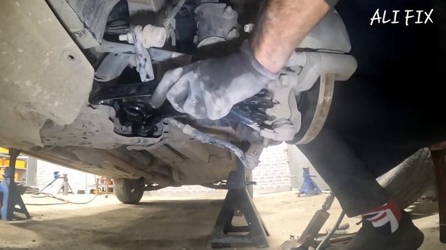 hyundai tucson 2017 control arm and brake pads replacement #hyundai #tucson #suspensionsystem смотреть онлайн