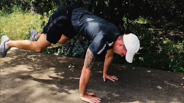 ЛЯГУШКА | FROG JUMP смотреть онлайн