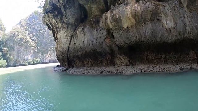 Яхтинг в Таиланде. 2 серия. Высадка на берег морских огурцов смотреть онлайн