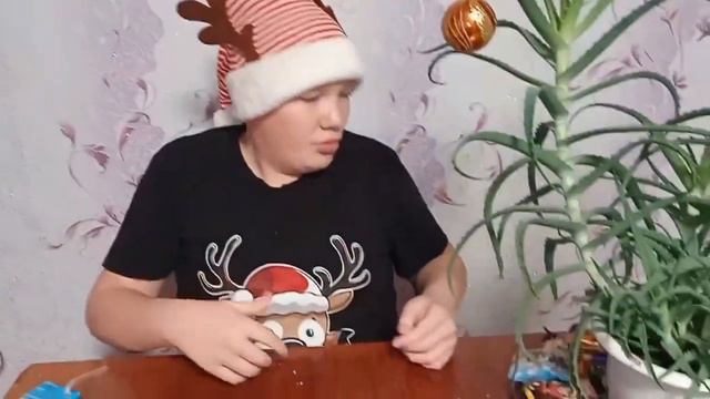 ОТКРЫВАЮ ПОДАРОЧНЫЙ НАБОР ИЗ НАХОДКИ